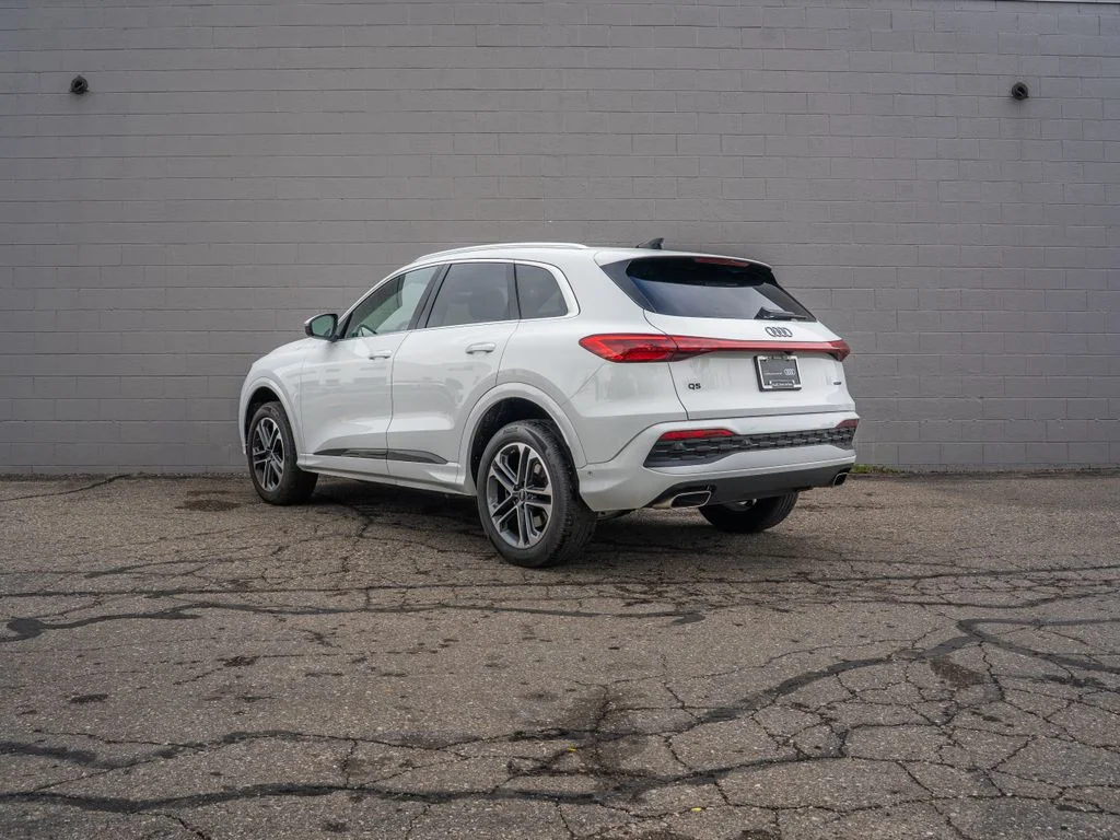 Used 2025 White Audi  image 3