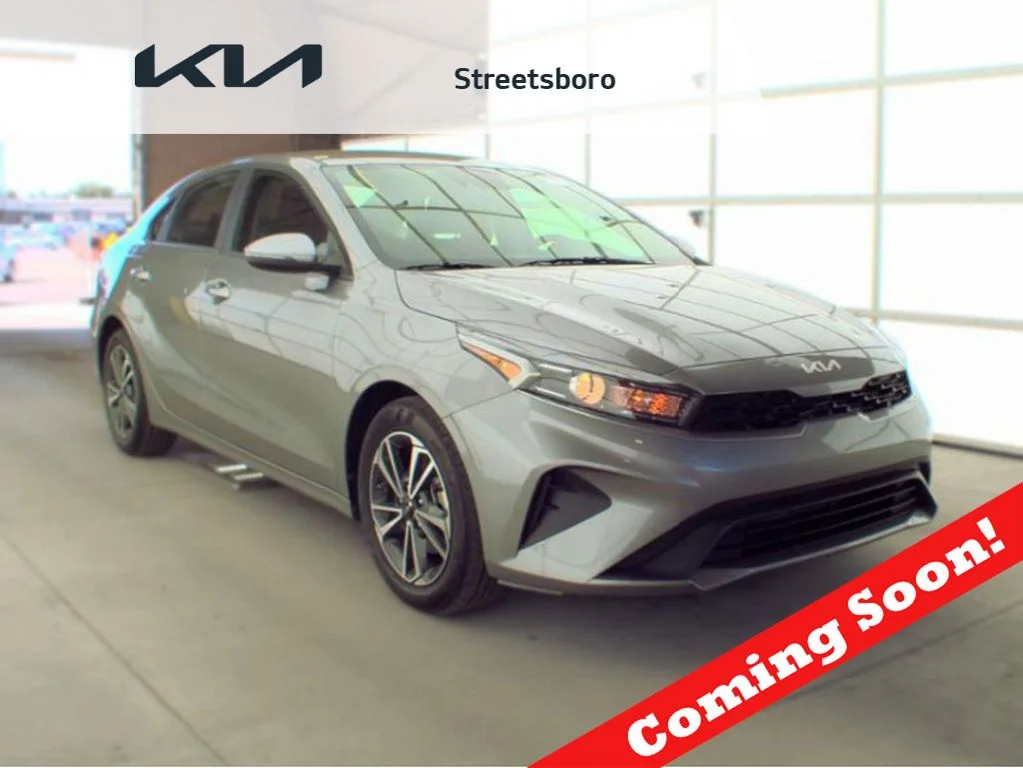 2024 Kia Forte LXS AT's photo