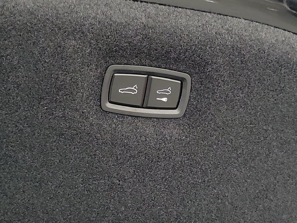 Used 2025 Black Audi Premium Plus image 28