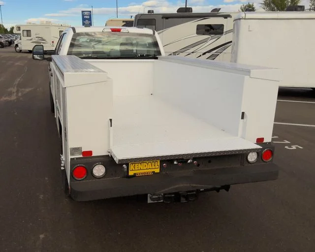 New 2026 Oxford White Ford XL image 13