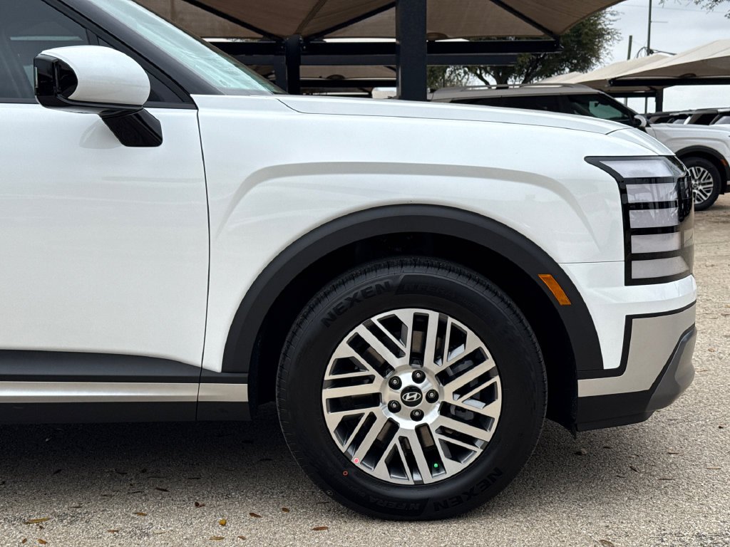 Used 2026 White Hyundai SEL image 5