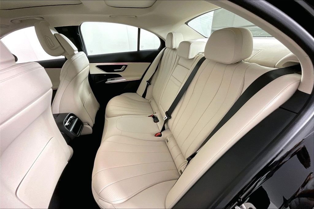 2026 Mercedes-Benz E-Class E350 - Photo 18