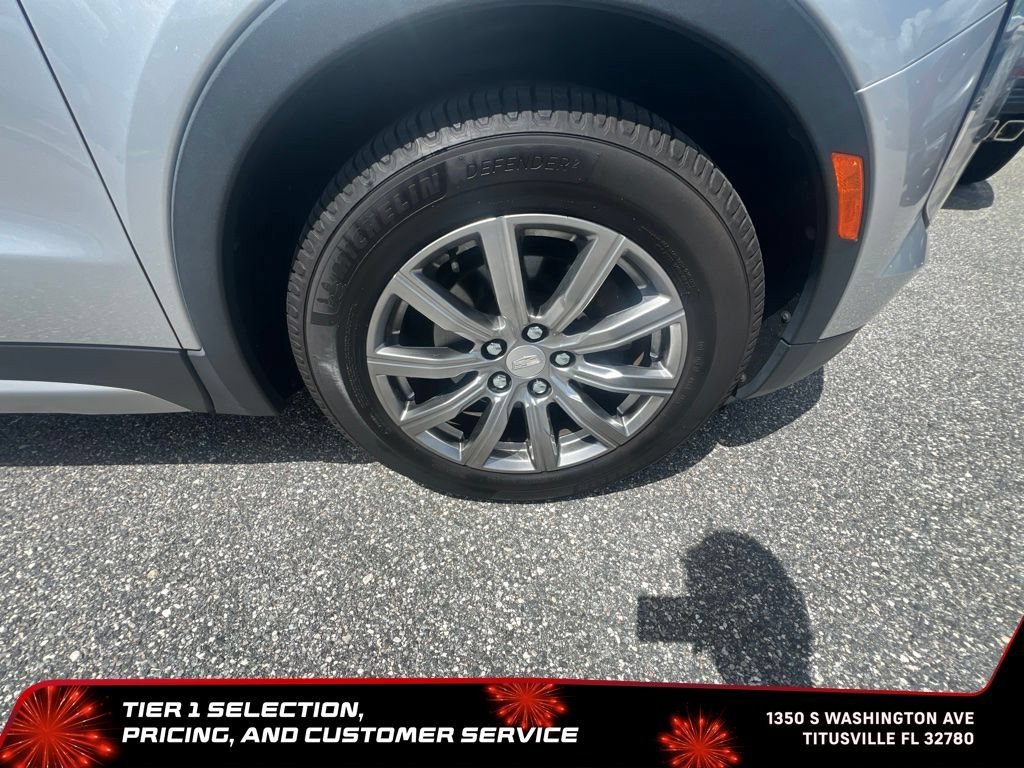 Used 2019 RADIANT SILVER METALLIC Cadillac FWD Premium Luxury image 16