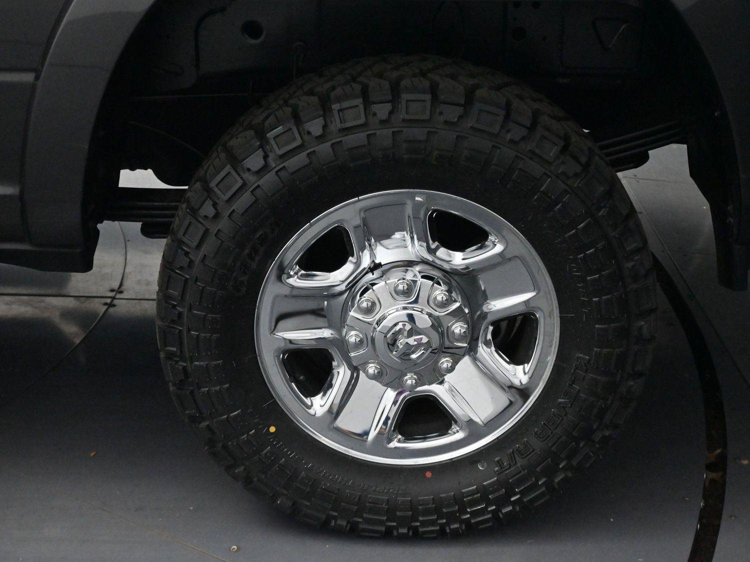 2022 RAM Ram 3500 Pickup Laramie - Photo 36