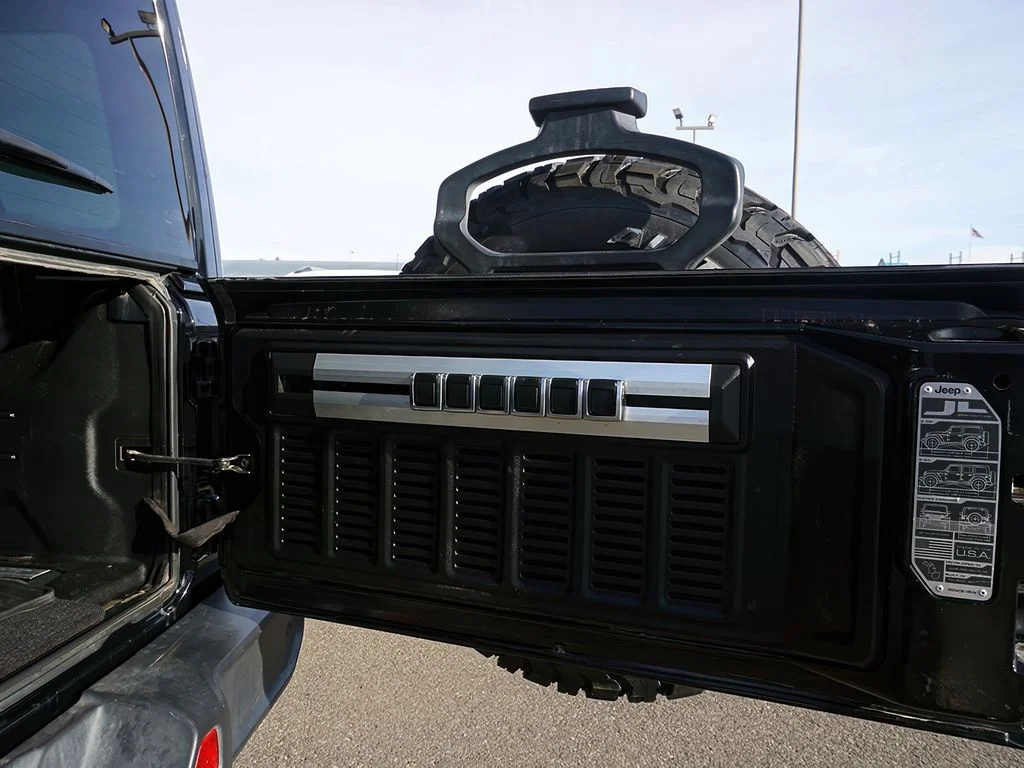 2020 Jeep Wrangler Unlimited Sahara Altitude - Photo 15