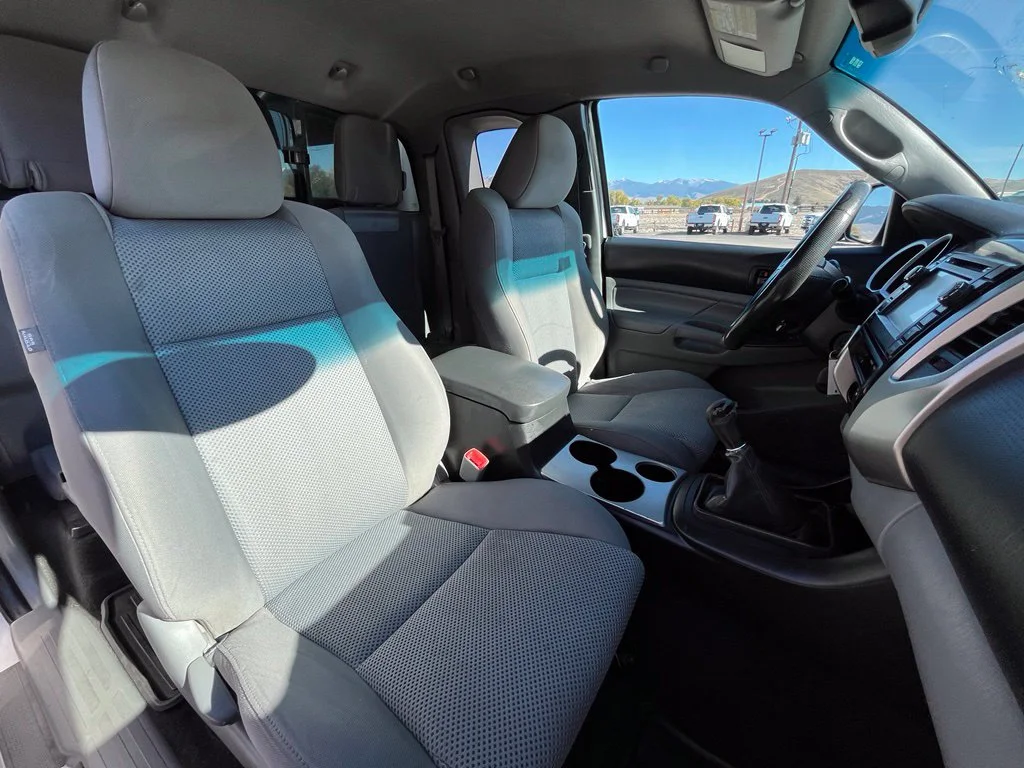 Used 2013 Silver Toyota Base image 20
