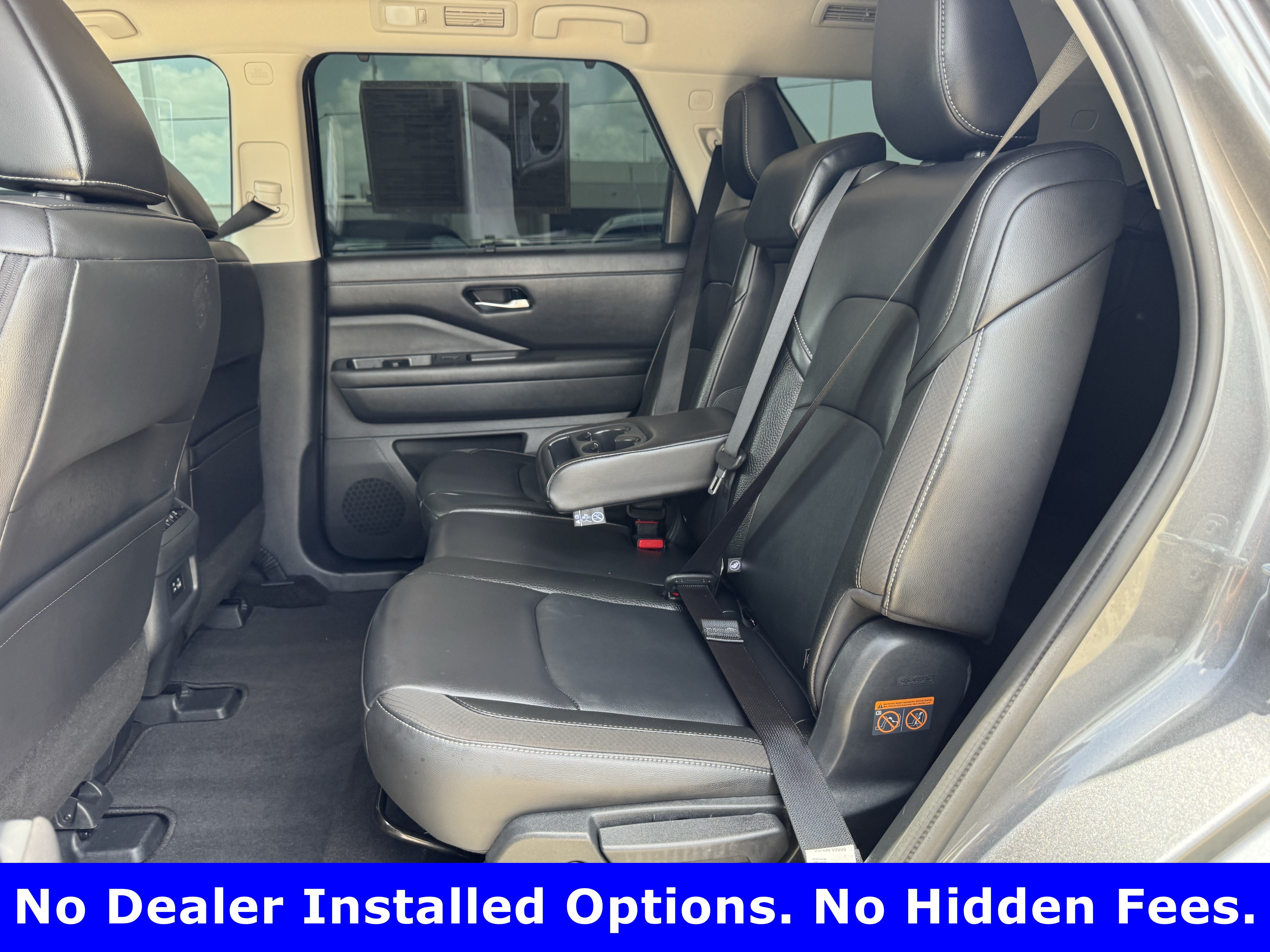 Used 2025 Gun Metallic Nissan SL image 24