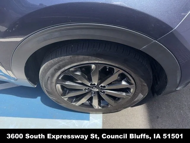 Used 2019 Blue Kia EX image 5