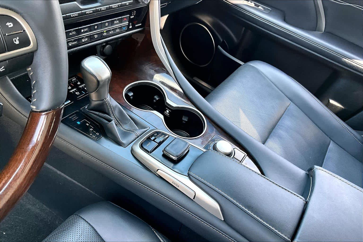 Used 2019 Atomic Silver Lexus  image 14