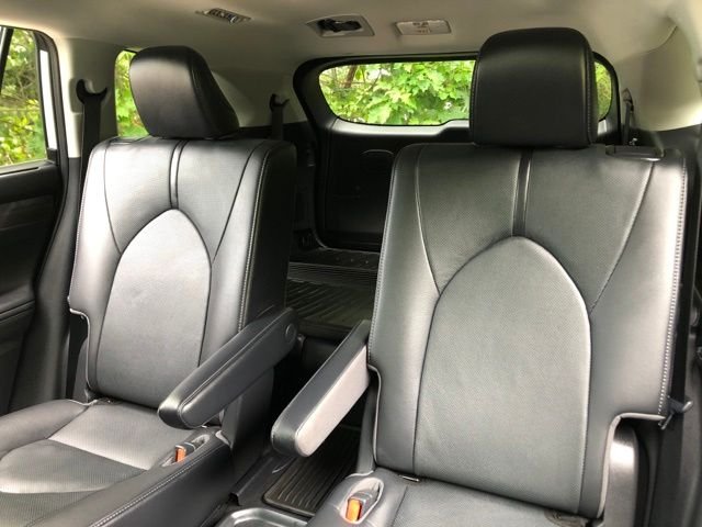 Used 2021 Blizzard Pearl Toyota Limited image 19