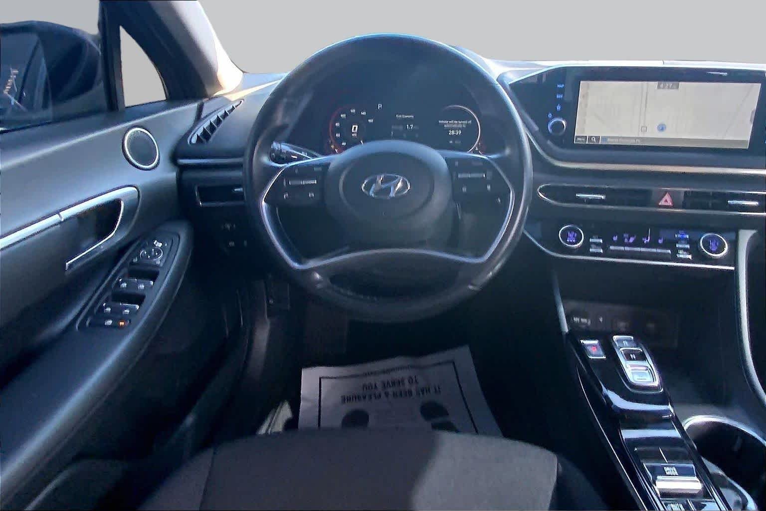 Used 2023 Hampton Gray Hyundai SEL image 6
