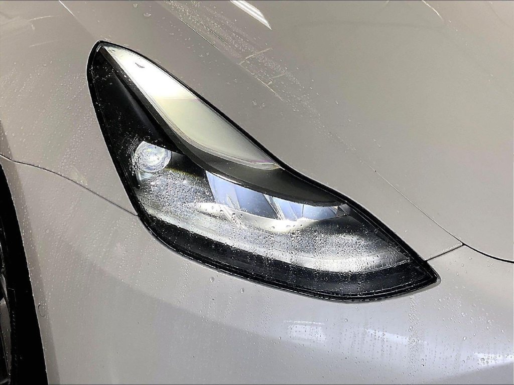 Used 2022 White Tesla Long Range image 32
