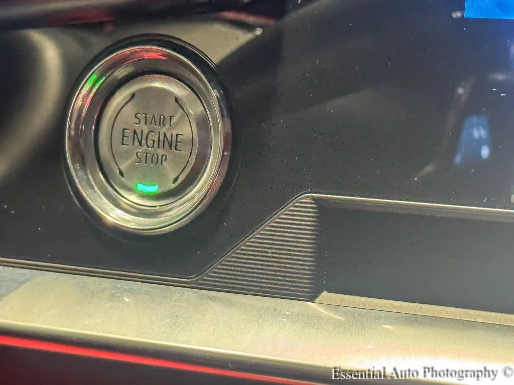 2024 Chevrolet Corvette 3LT - Photo 18