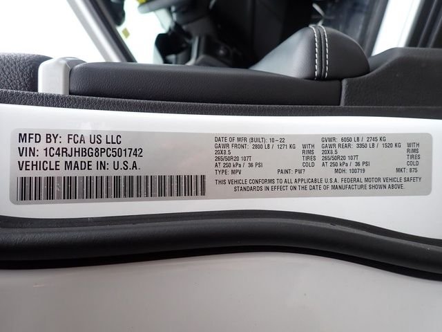 Used 2023 White Jeep Limited image 18