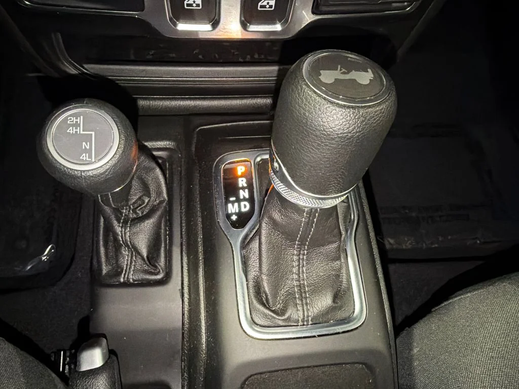 Certified Used 2025 Hydro Blue Pearlcoat Jeep Sport image 32