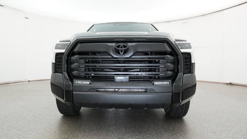 New 2026 Midnight Black Metallic Toyota SR5 image 47