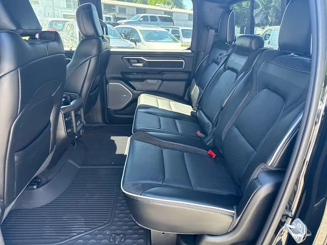 New 2026 Diamond Black Crystal Pearl-Coat Exterior Paint RAM Laramie image 13