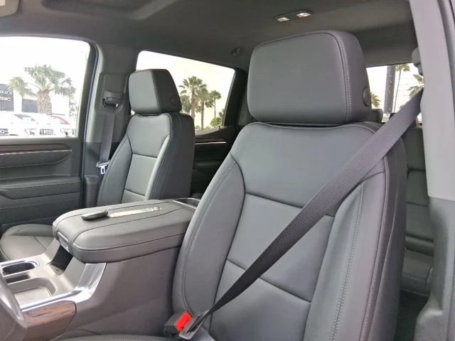 2026 GMC Sierra 1500 SLT - Photo 14