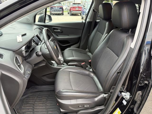 Used 2020 MOSAIC BLACK METALLIC Chevrolet LT image 13