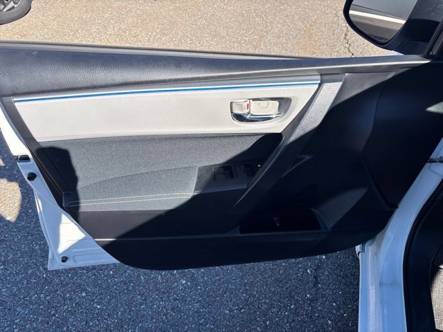 Used 2015 Super White Toyota LE image 14