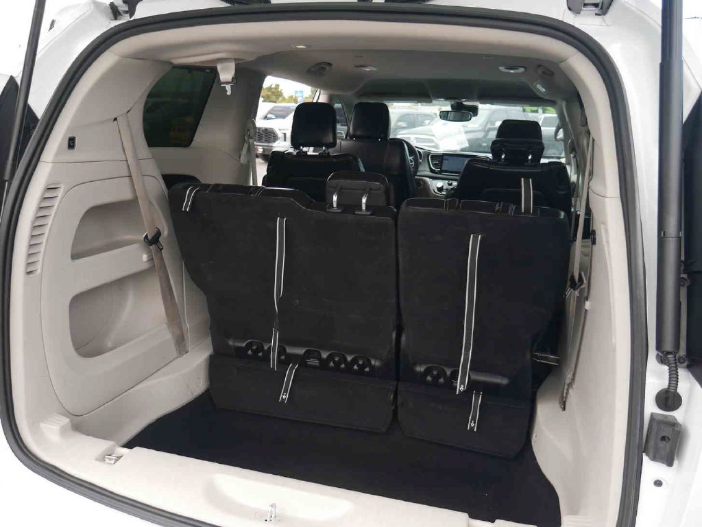 Used 2024 White Chrysler Touring L image 9