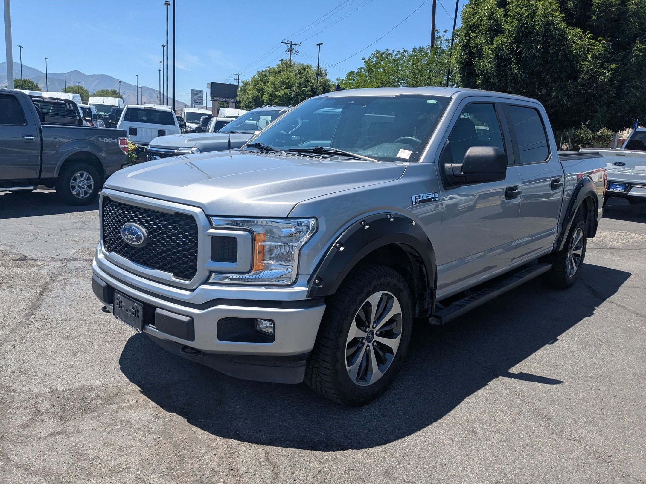 Used 2020 Iconic Silver Metallic Ford XL image 8