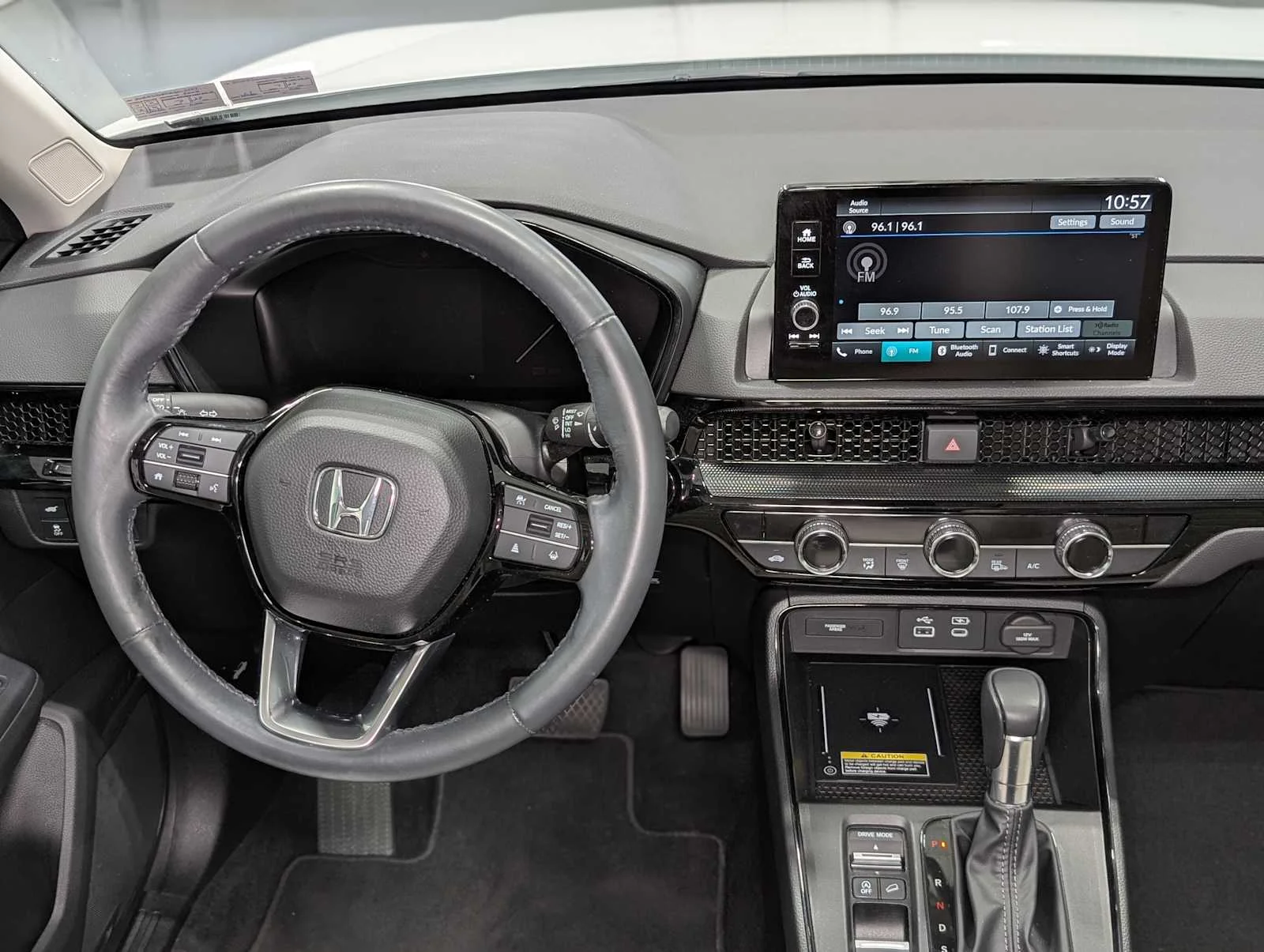 Used 2024 Platinum White Pearl Honda EX-L image 5