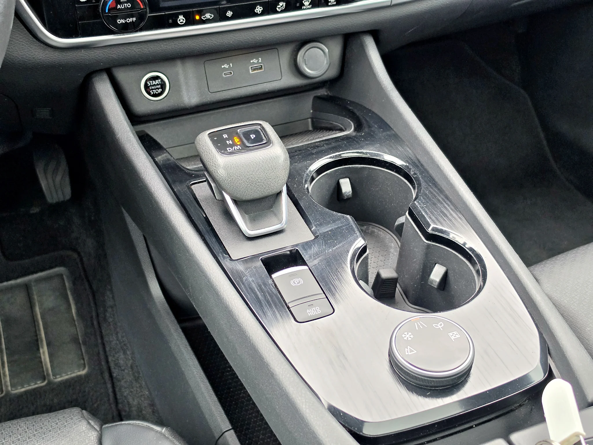 Used 2021 Super Black Nissan SV image 18