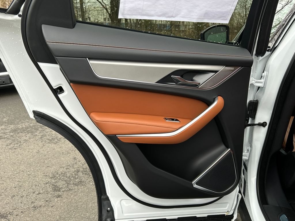 2026 Jaguar F-Pace R-Dynamic S - Photo 22