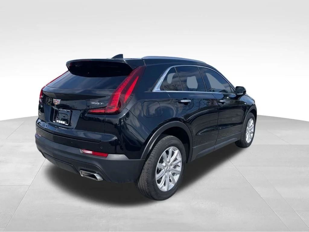 Used 2023 Black Cadillac Luxury image 5