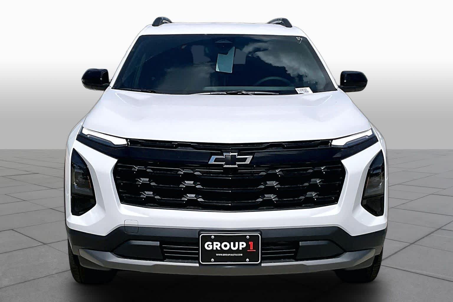 2027 Chevrolet Equinox LT - Photo 2