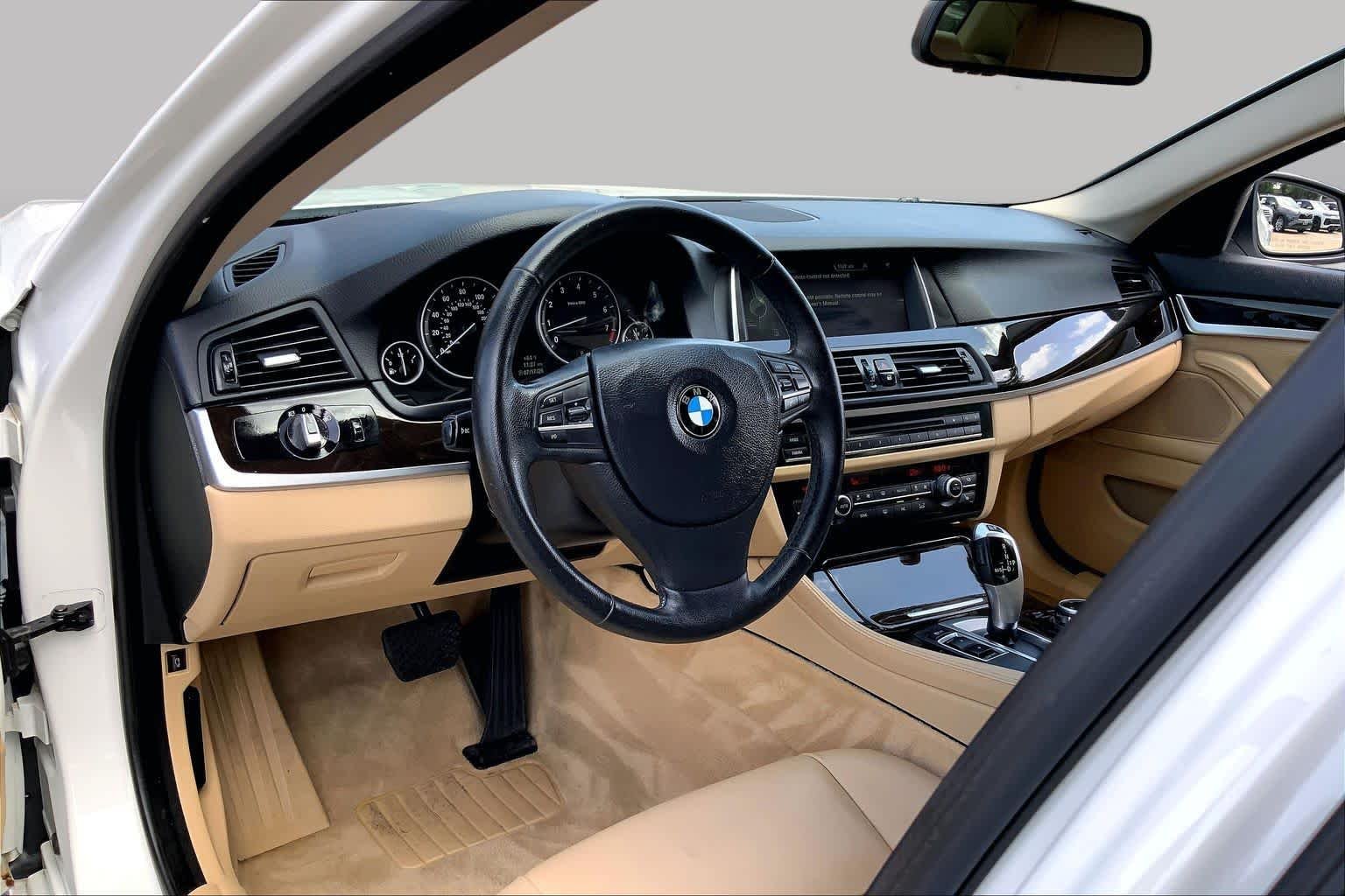Used 2014 Mineral White Metallic BMW 535i xDrive image 18