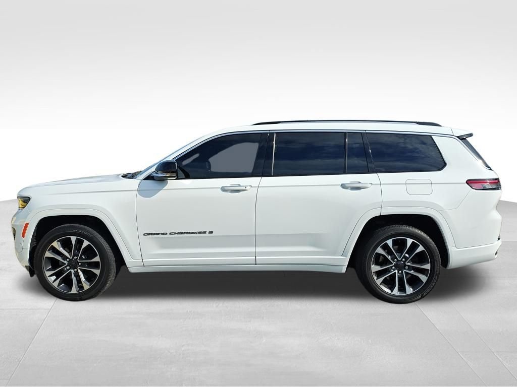 Used 2023 White Jeep Overland image 3