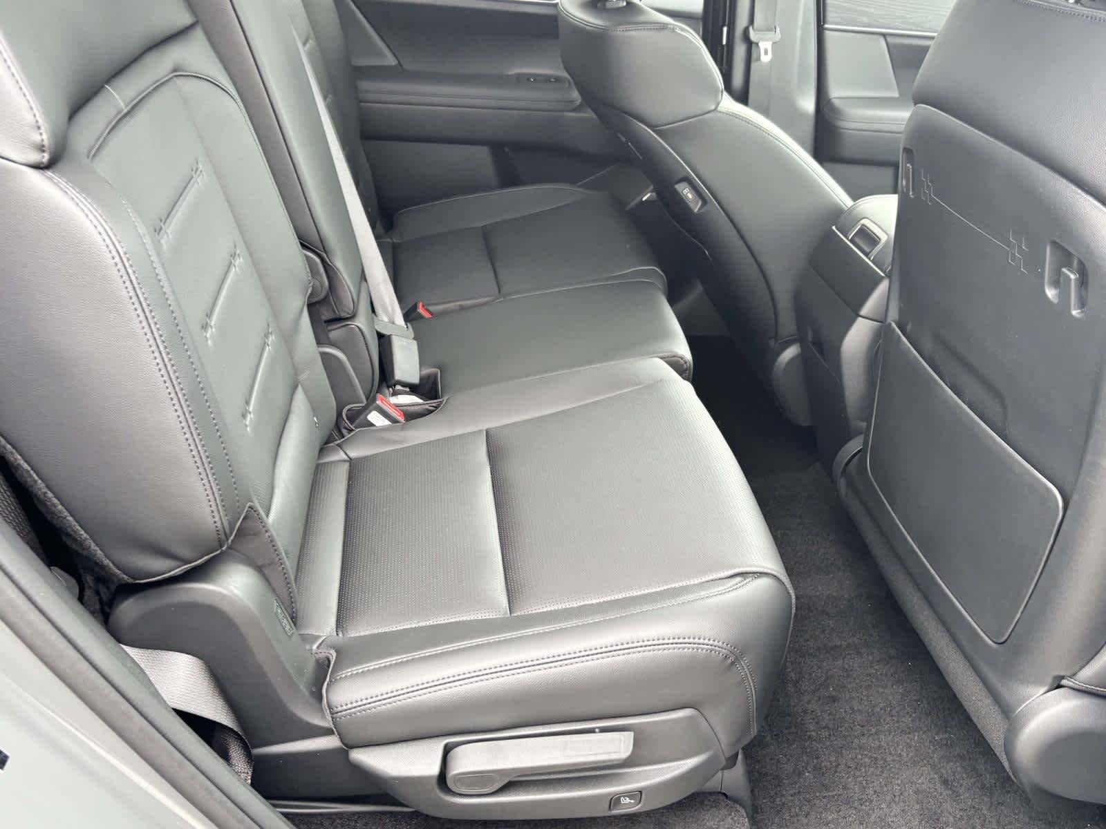 New 2026 Hampton Gray Hyundai Limited 6P image 21