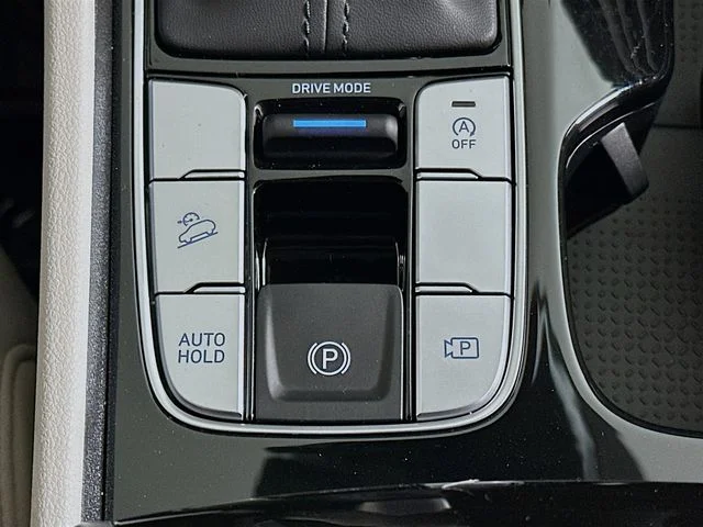 New 2026 Hyundai TUCSON SEL