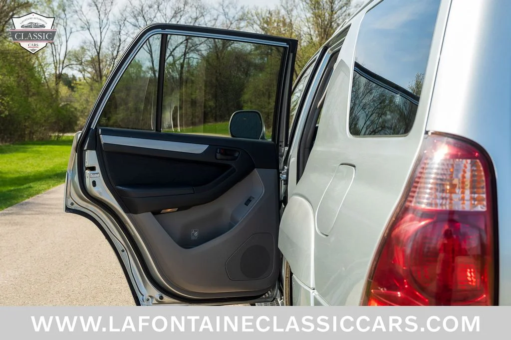 Used 2003 Silver Toyota SR5 Sport image 36
