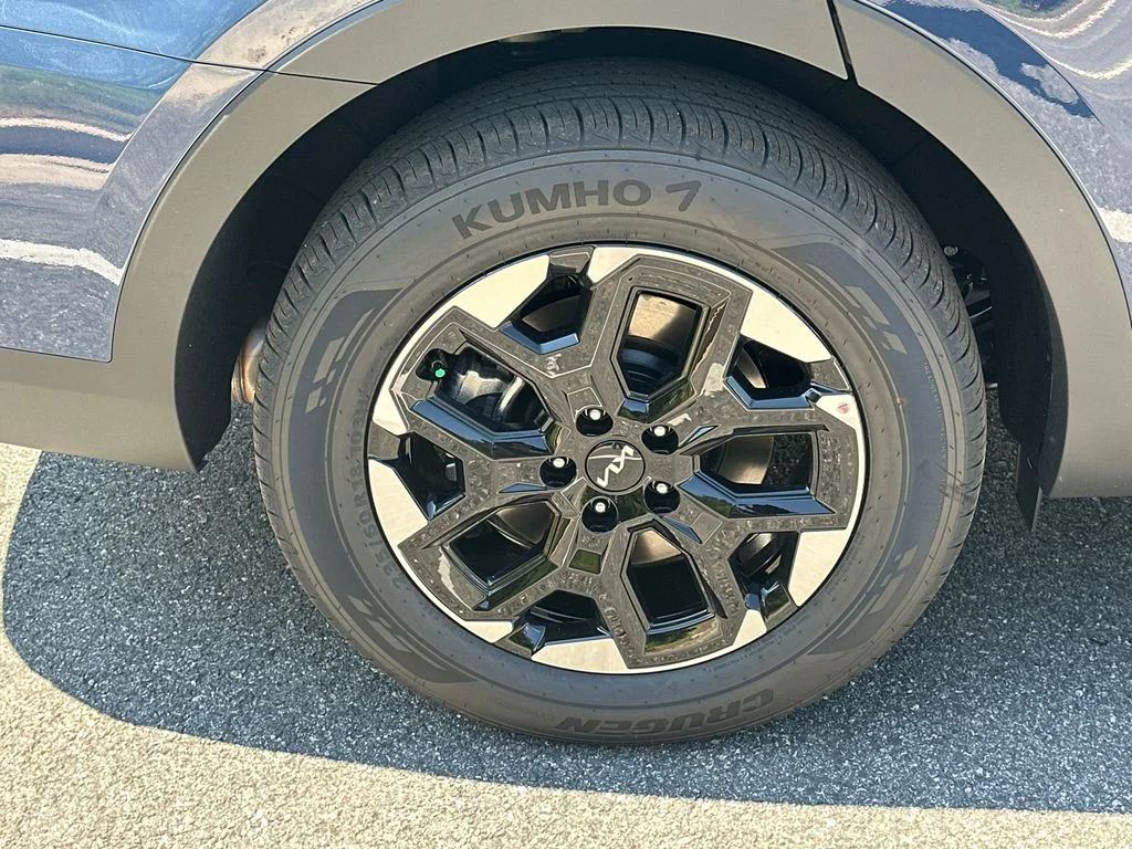 New 2026 Black Kia S image 17