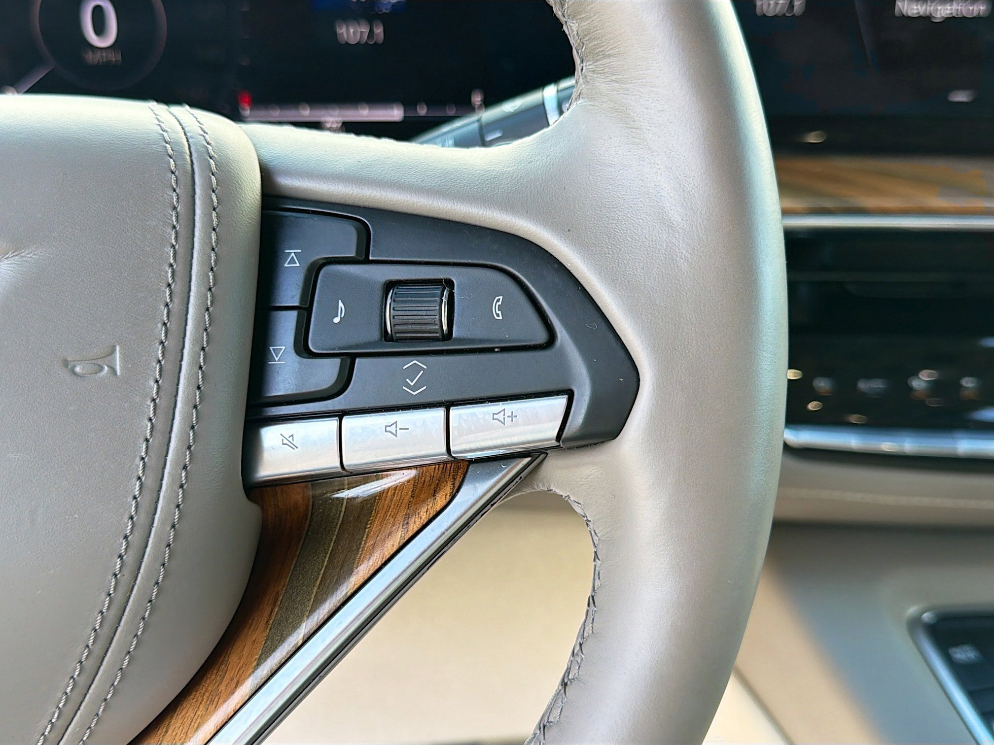 Used 2022 Black Raven Cadillac Sport Platinum image 40