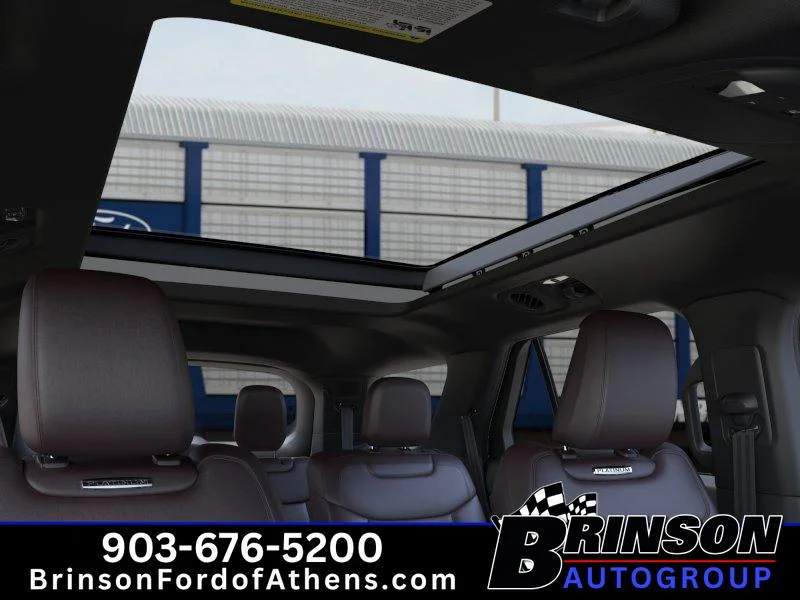 New 2026 Star White Metallic Tri-Coat Ford Platinum™ image 22