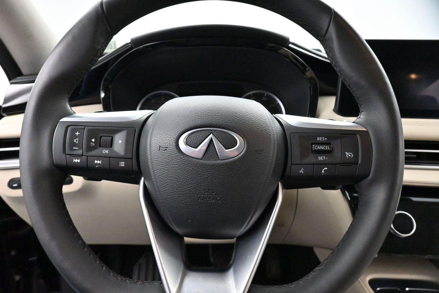 Used 2023 Mineral Black INFINITI PURE image 18