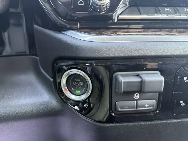 New 2026 Summit White GMC SLE image 28