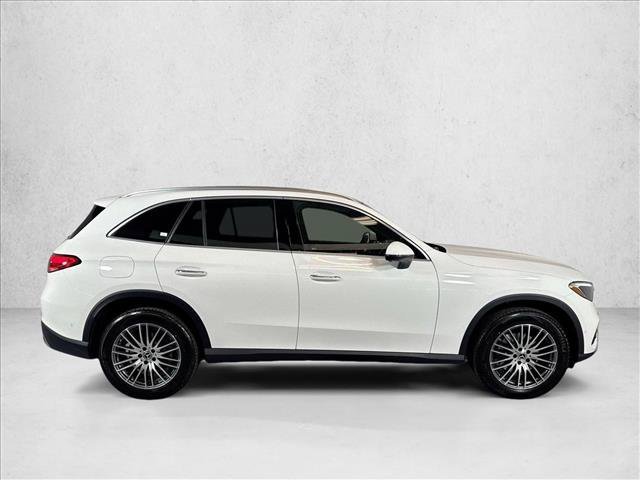 New 2026 Polar White Mercedes-Benz GLC 300 image 34