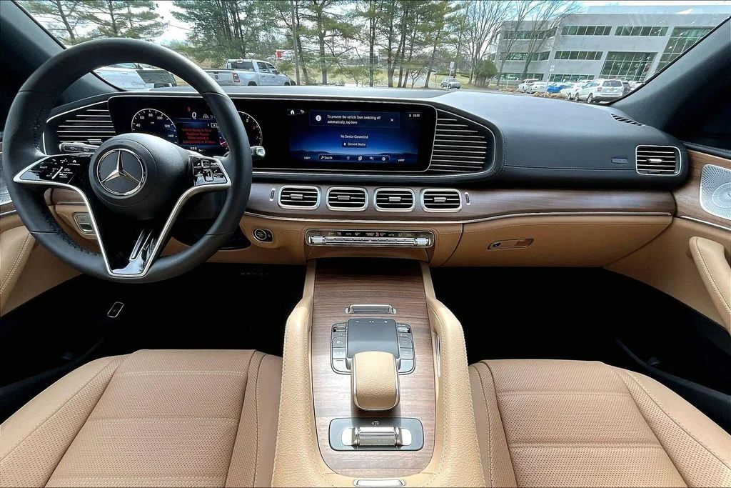 New 2026 Black Mercedes-Benz GLS 450 image 5