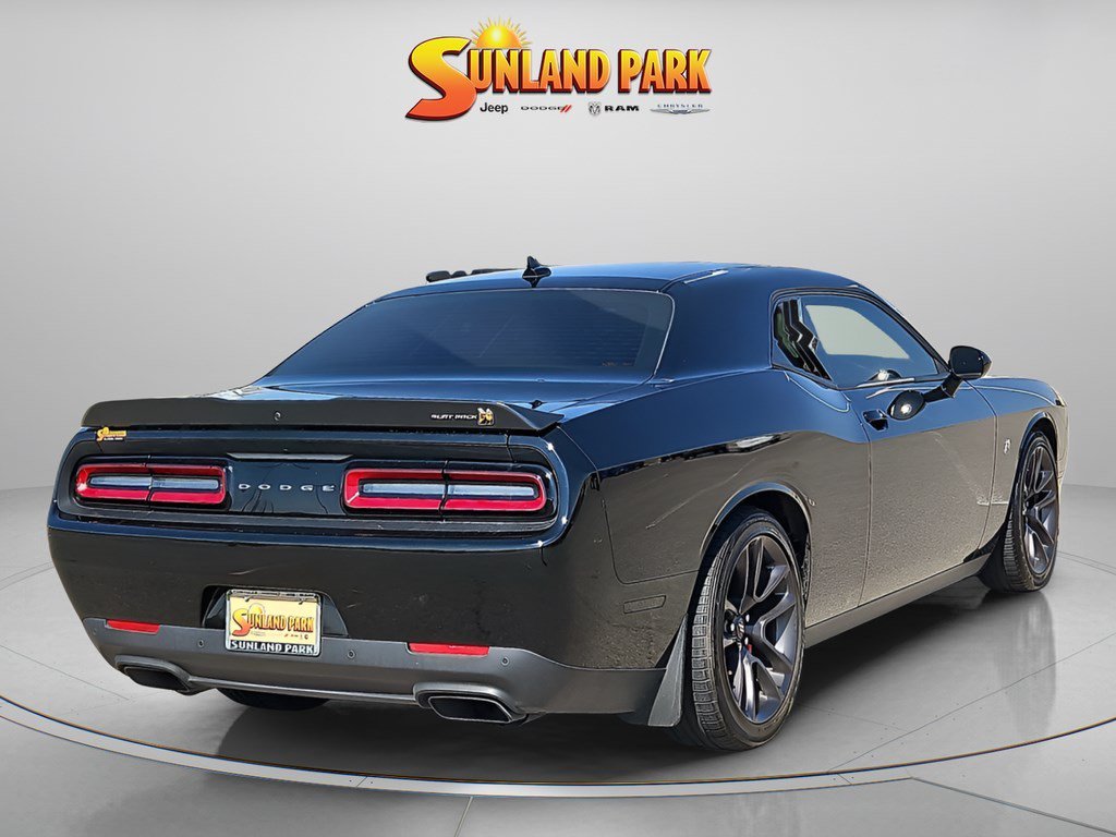 Used 2022 Pitch Black Clearcoat Dodge R/T Scat Pack image 4