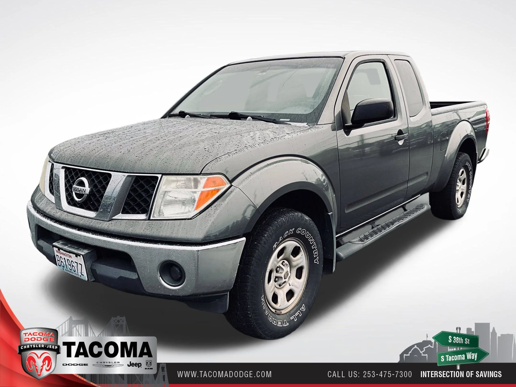 Used 2007 Gray Nissan SE image 1