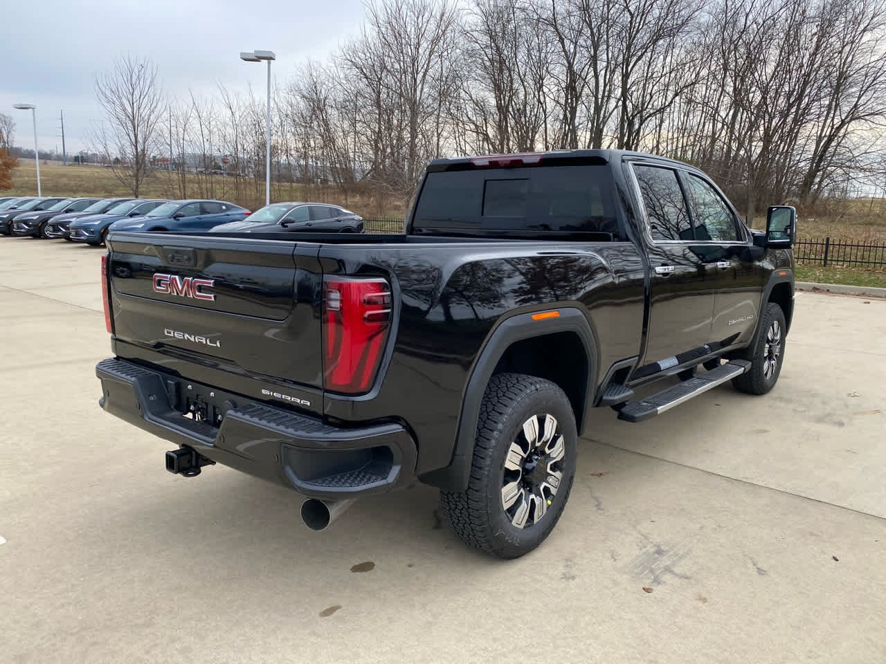 2026 GMC Sierra 2500HD Denali - Photo 6