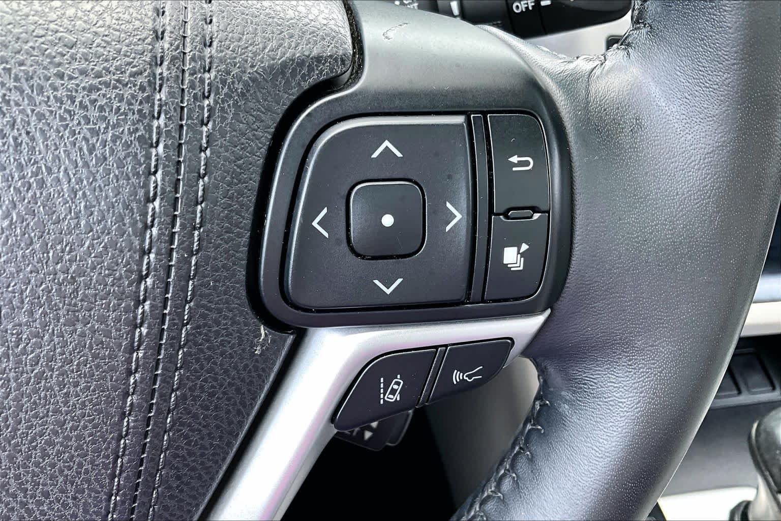 Used 2018 Celestial Silver Metallic Toyota LE Plus image 22
