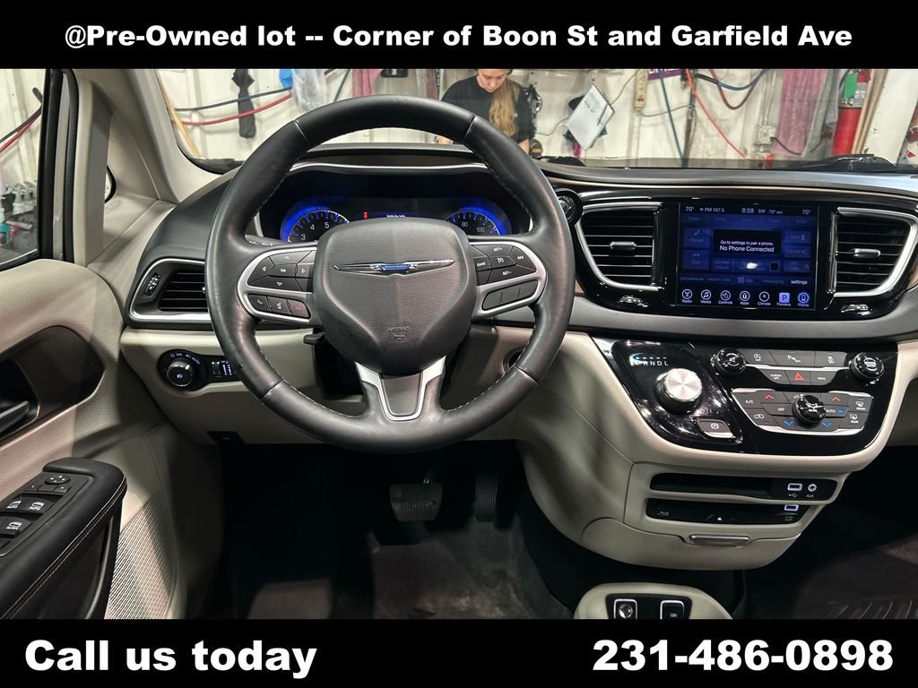 Used 2017 Silver Chrysler Touring L Plus image 17