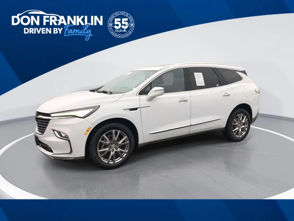 Used 2023 White Buick Essence image 1