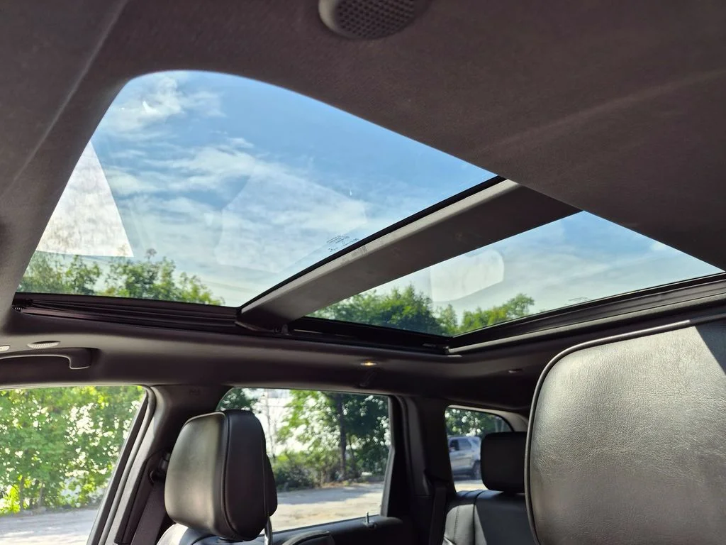 Used 2020 White Jeep High Altitude image 24